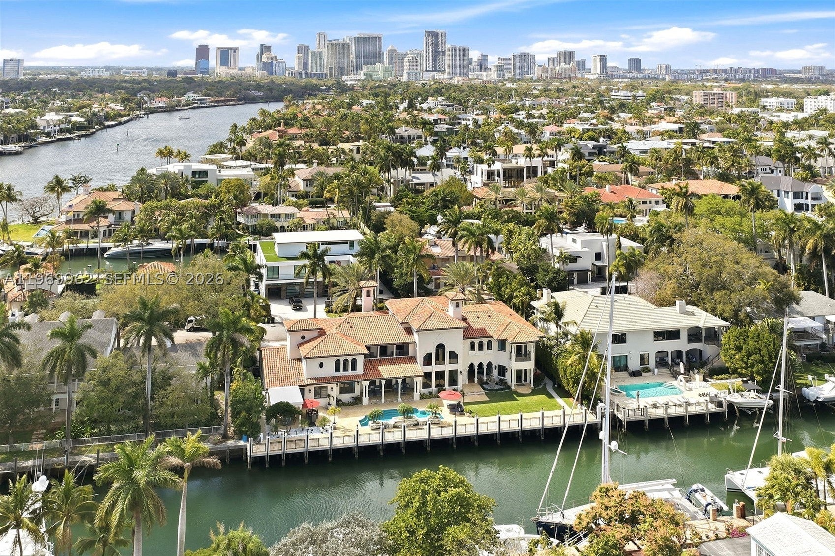 628 Coral Way