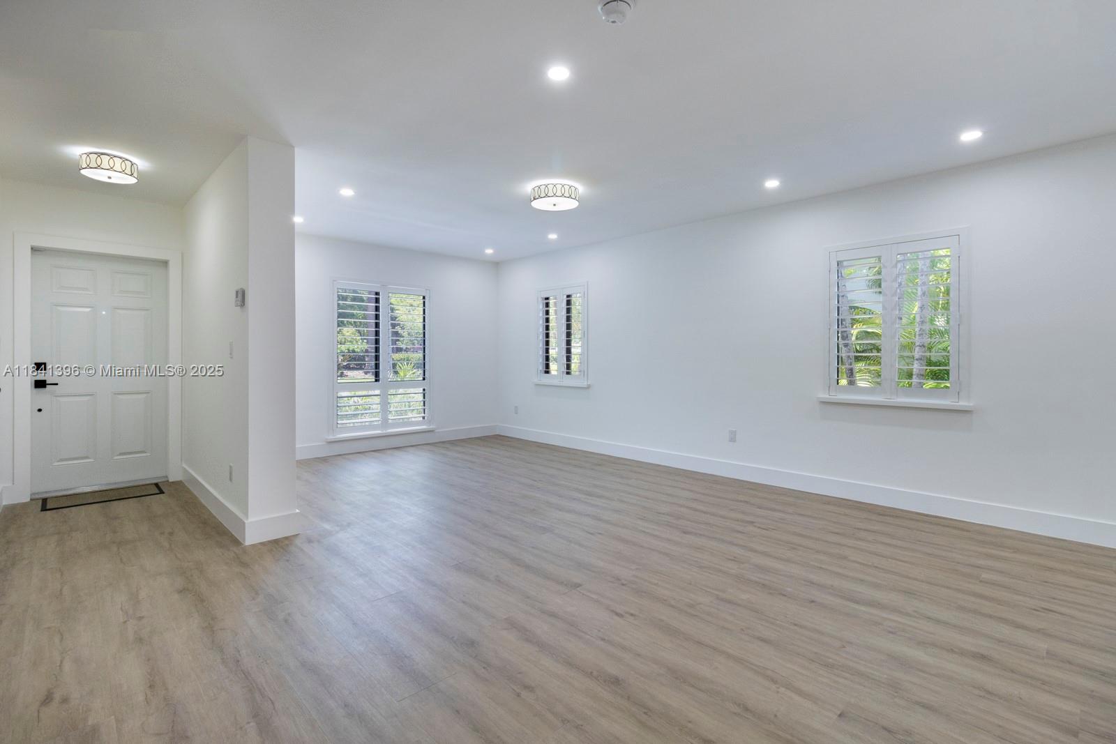 1251 Campo Sano Ave