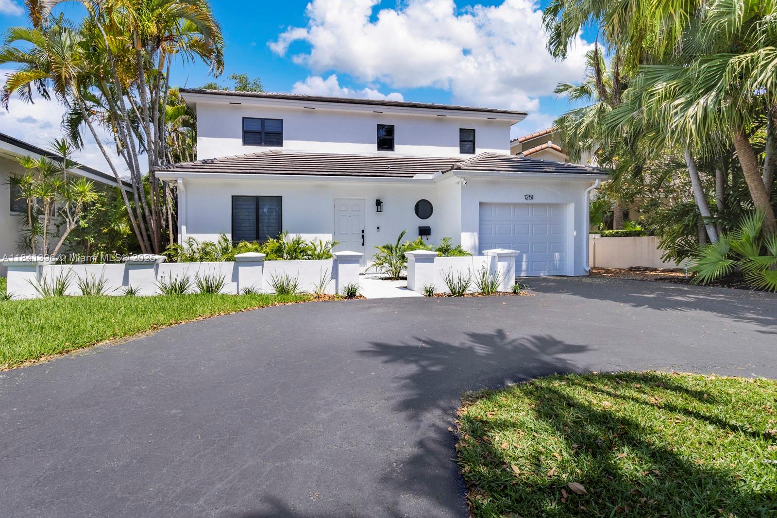1251 Campo Sano Ave