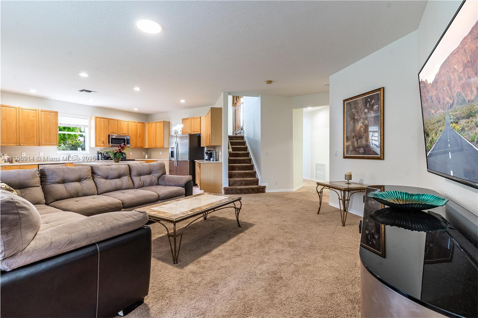 PEMBROKE FALLS - Residential
