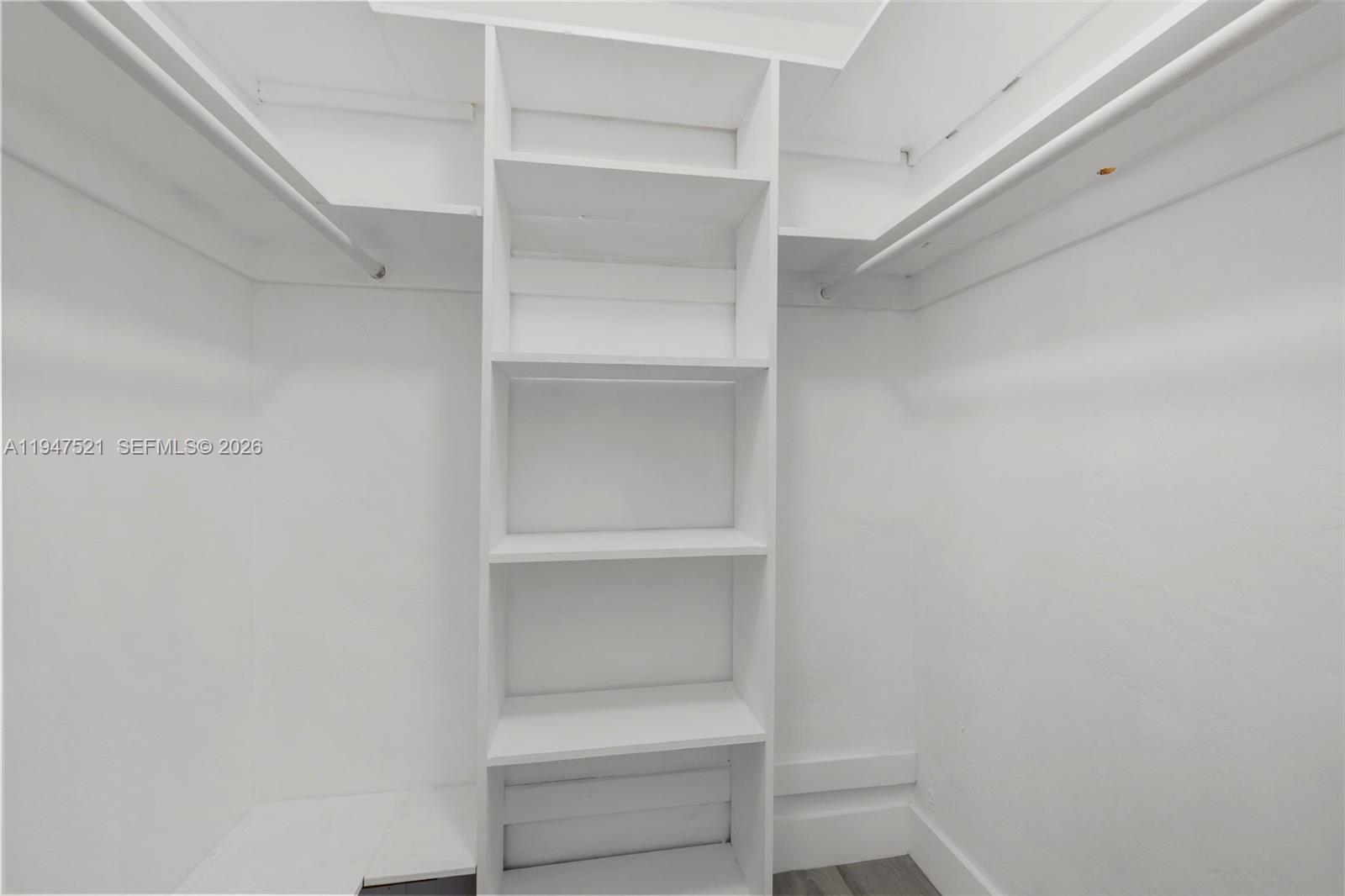 IVES ESTATES SEC 1 - Residential