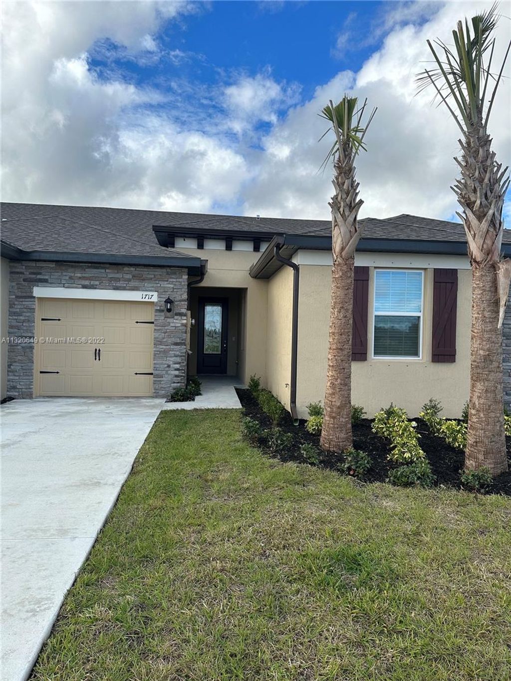 Photo of 1717 Party Pl #1717, Fort Pierce, FL 34947 (MLS # A11320649)