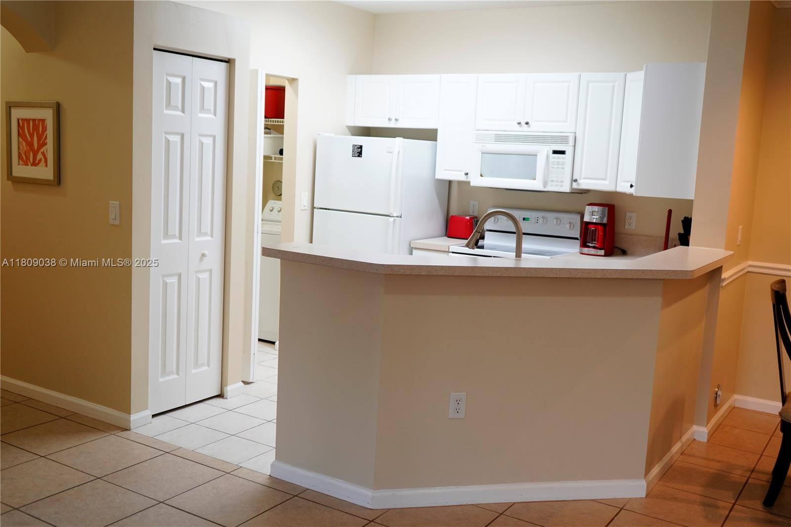 EL-AD VILLAGGIO CONDO - Residential Lease