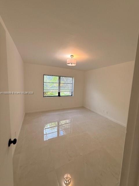 OAKLAND SHORES CONDOMINIU - Residential