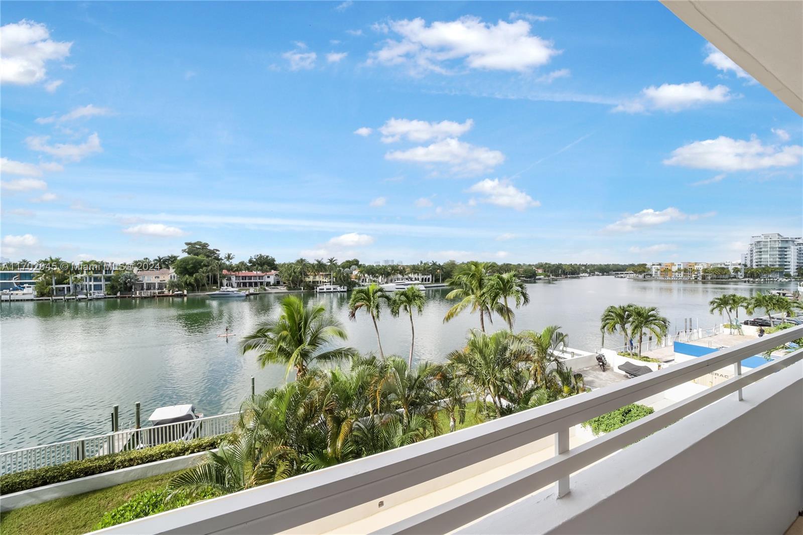 5700 Collins Ave 4L