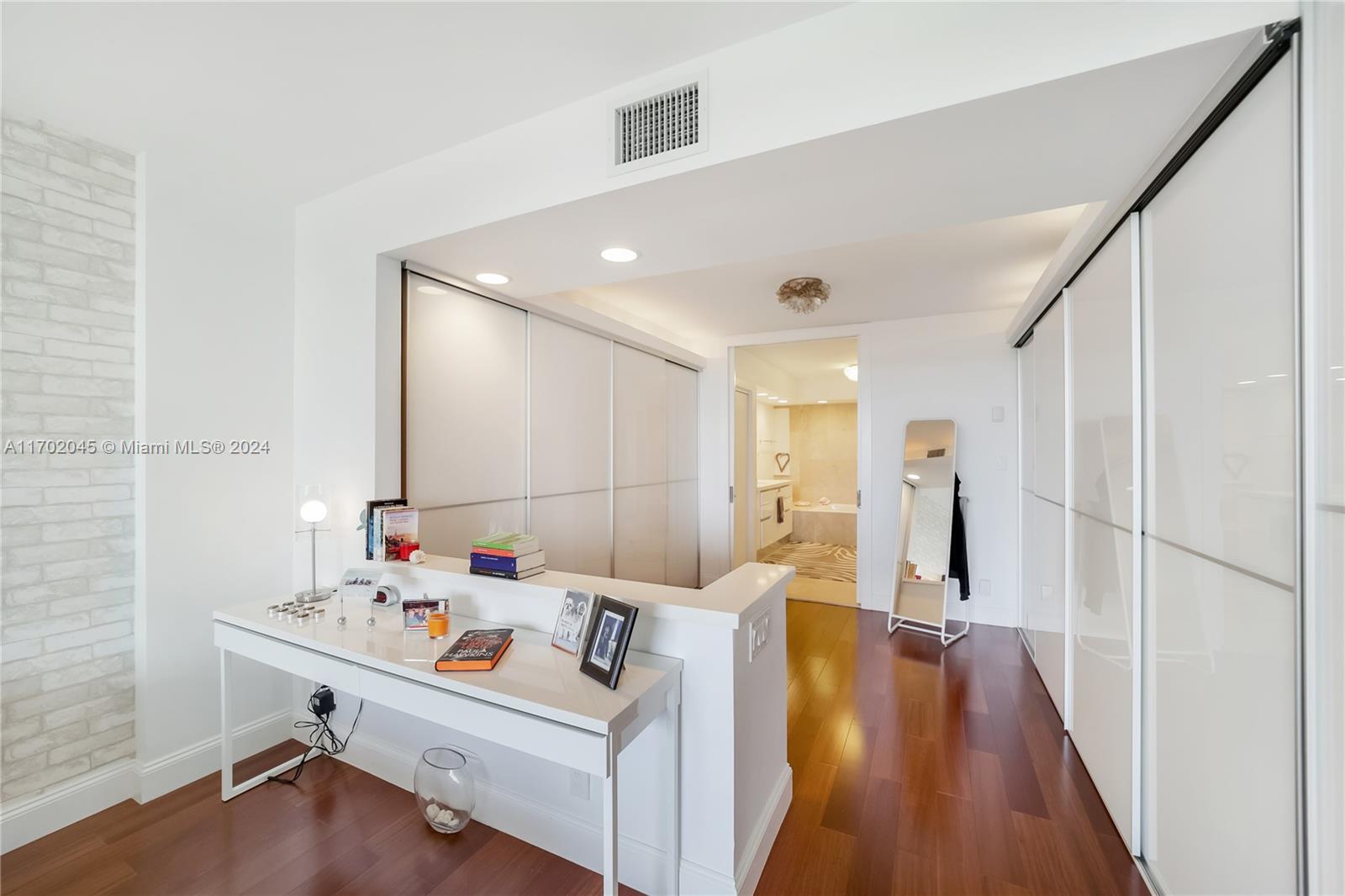 SEACOAST 5700 CONDO - Residential