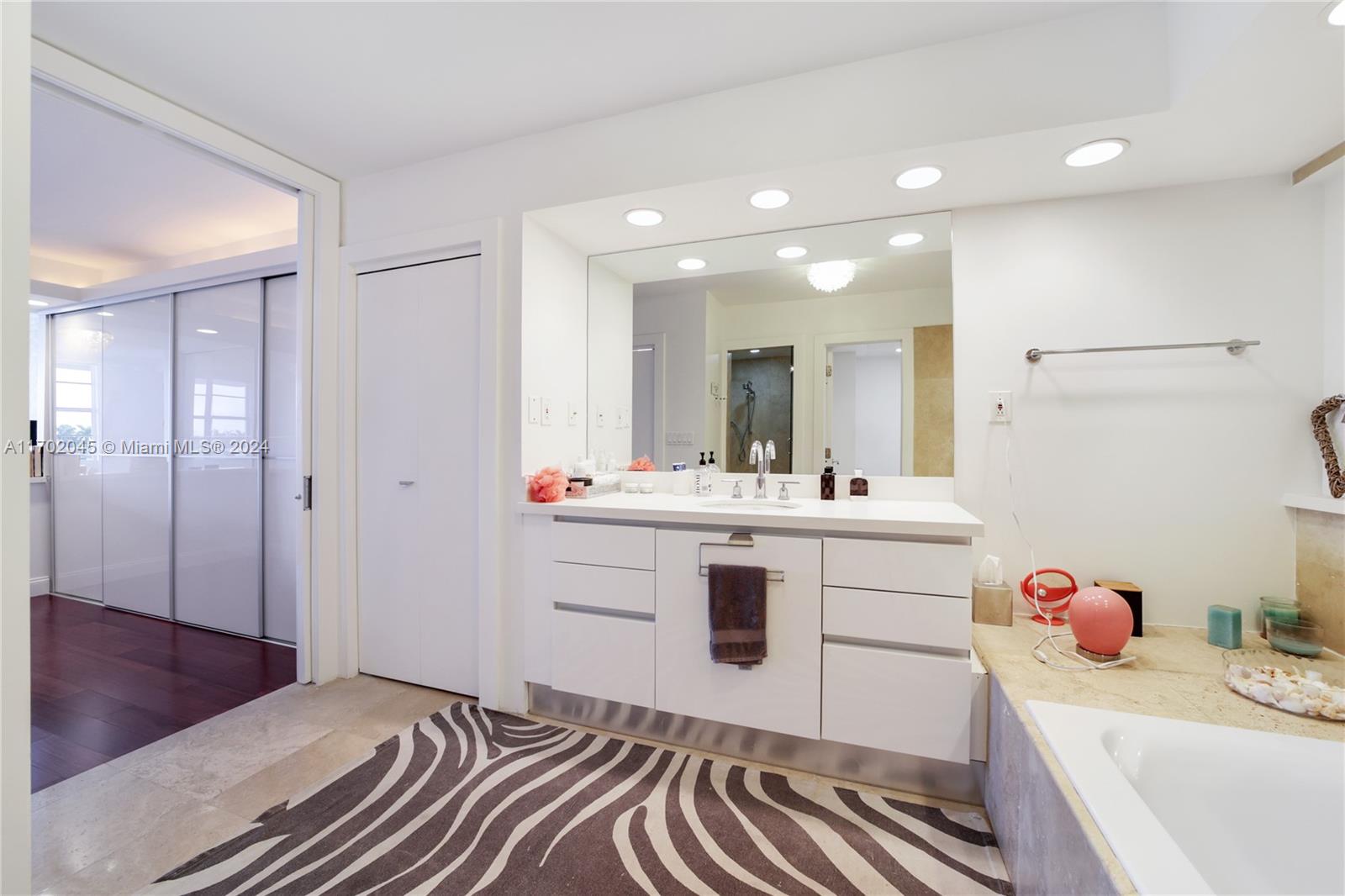 SEACOAST 5700 CONDO - Residential