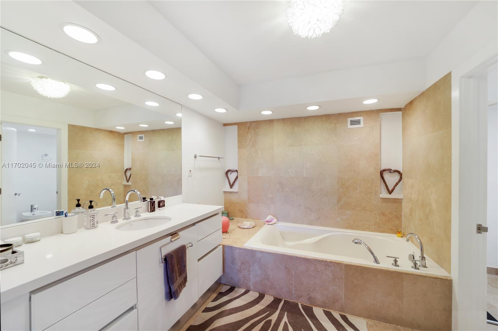 SEACOAST 5700 CONDO - Residential