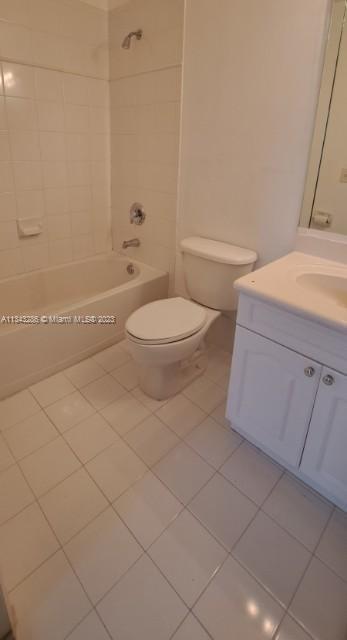 Photo 7 of 13 of 7830 NW 6th St 206 condo