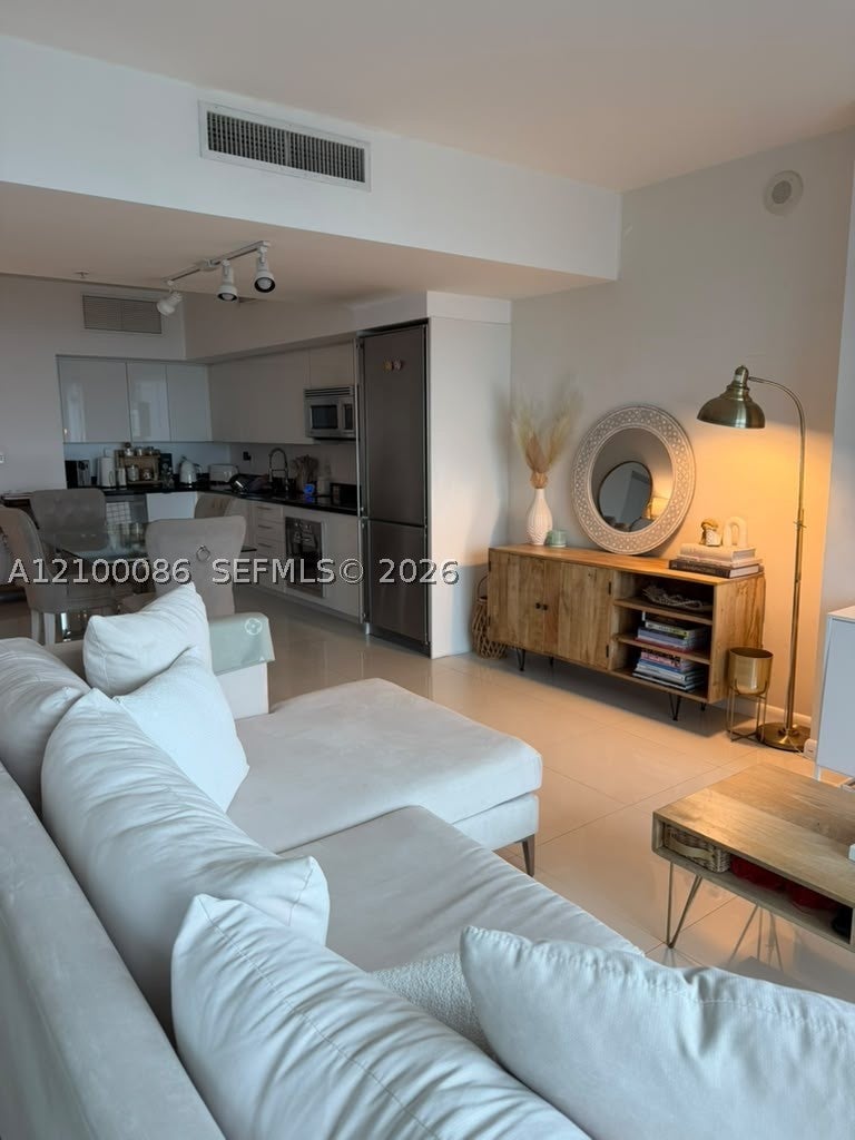 92 SW 3rd St 4009