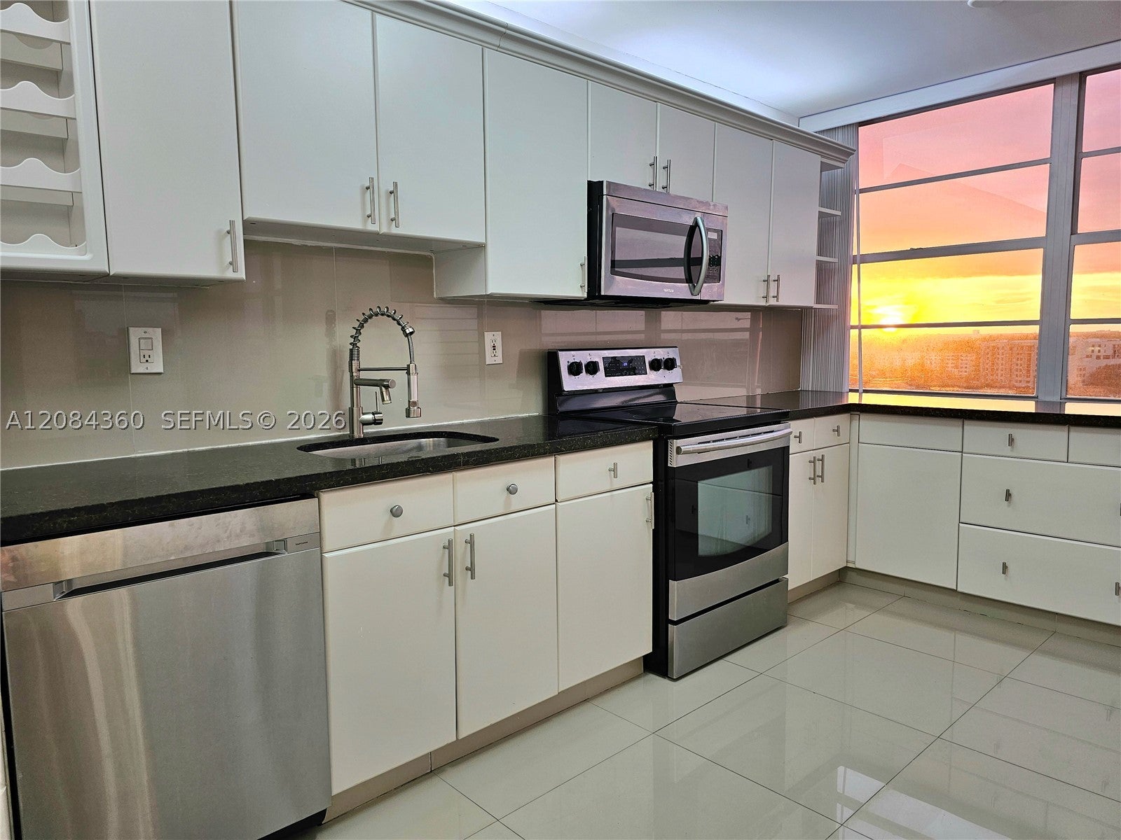 18051 Biscayne Blvd 1204