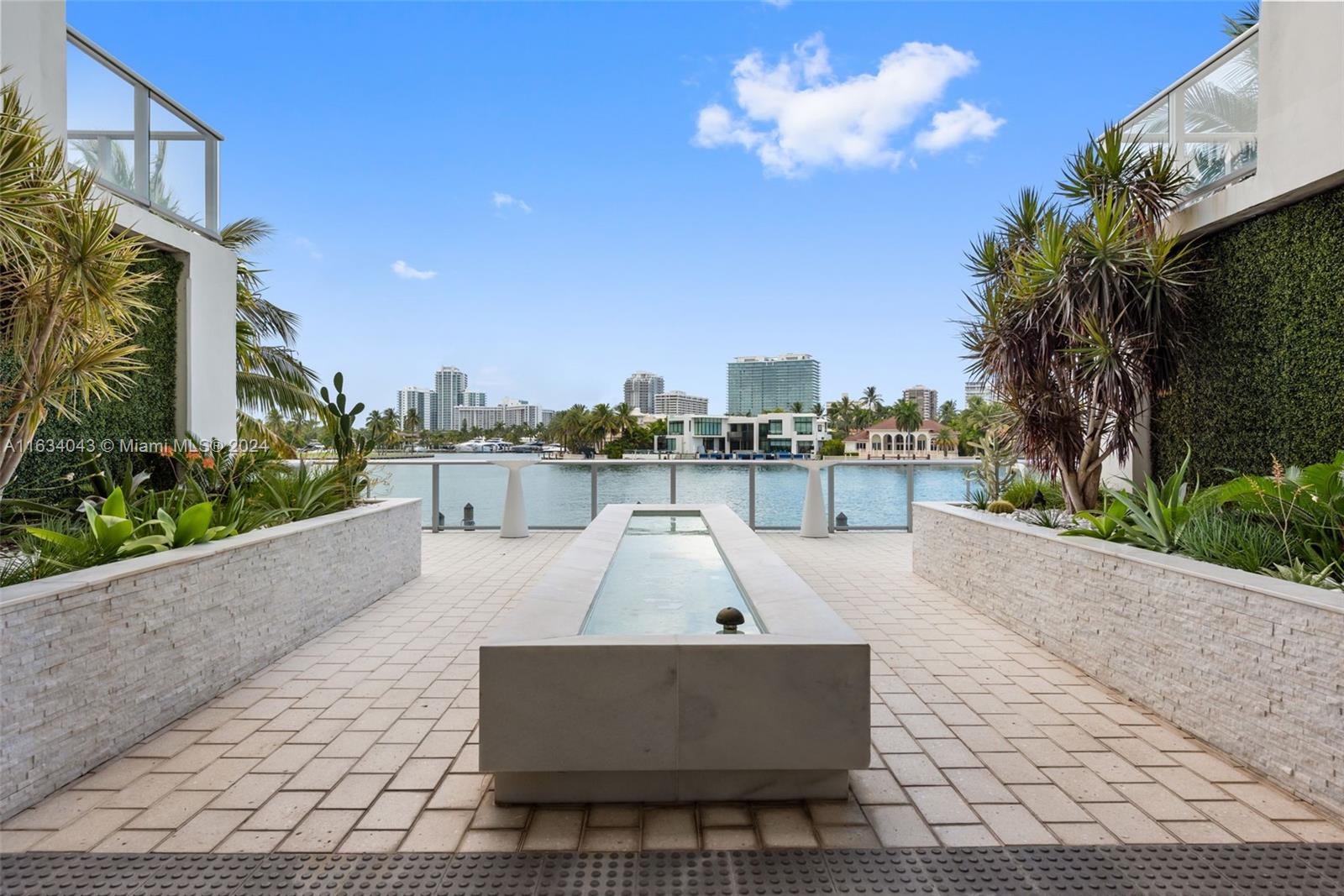 SERENO RESIDENCES CONDO - Residential