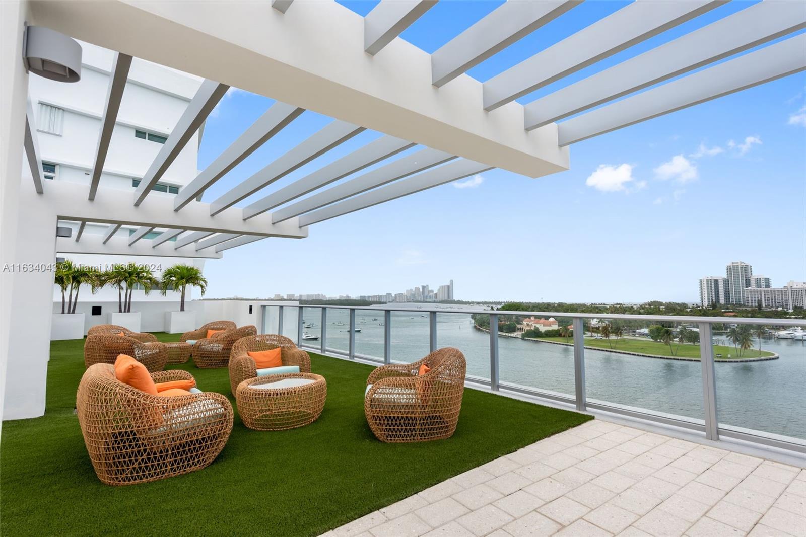 SERENO RESIDENCES CONDO - Residential