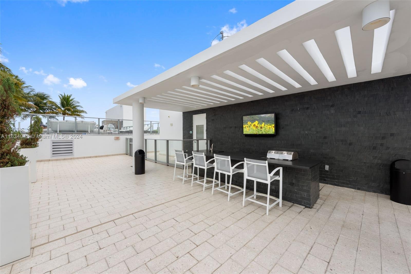 SERENO RESIDENCES CONDO - Residential