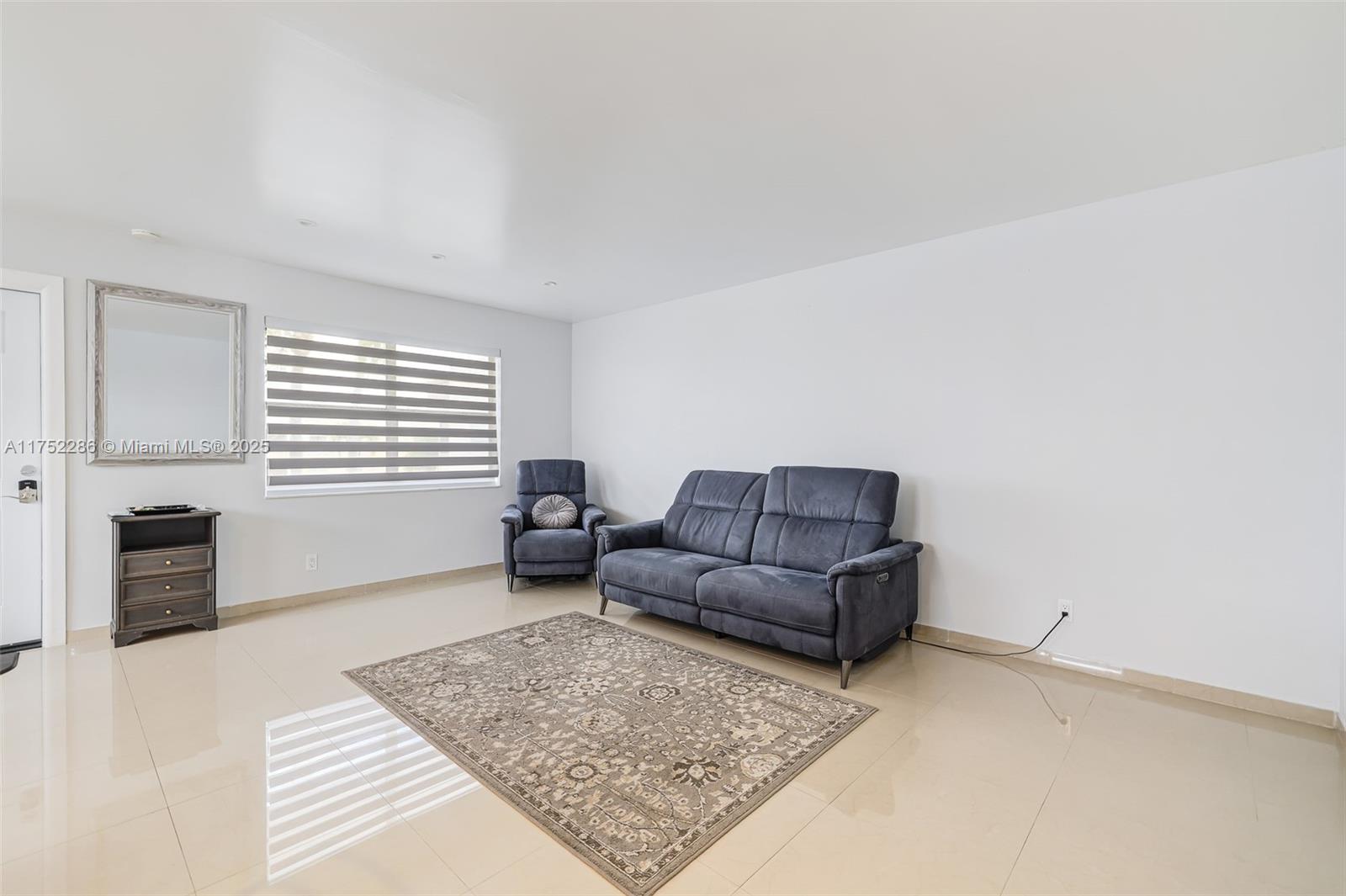 KINGS POINT CAPRI CONDOS - Residential