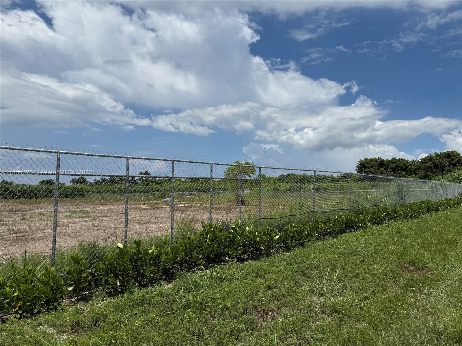 Sw 160th St & Sw 207th Ave