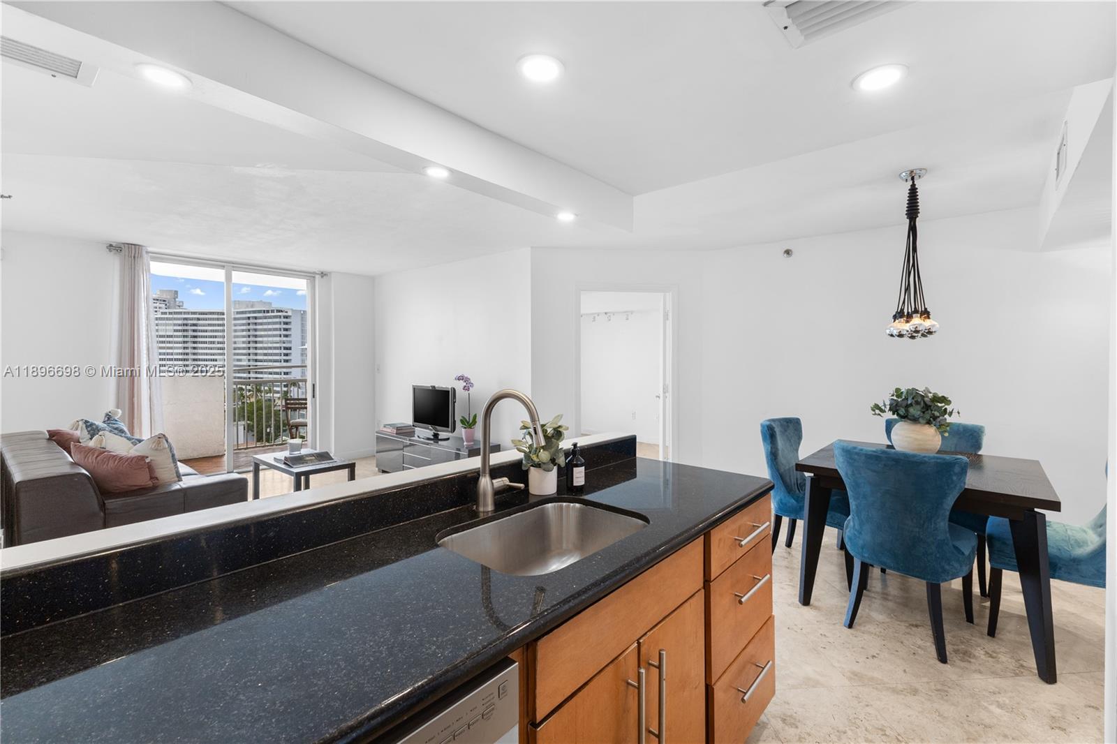 BAYVIEW PLAZA CONDO - Residential Lease