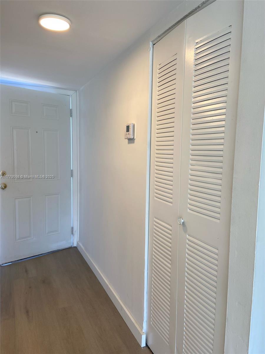 LAKESHORE AT UNIVERSITY P - Residential