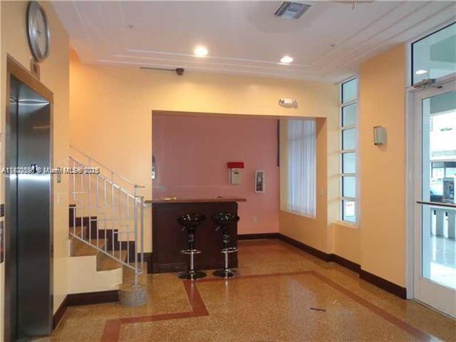 WELWORTH CONDO - Residential Lease
