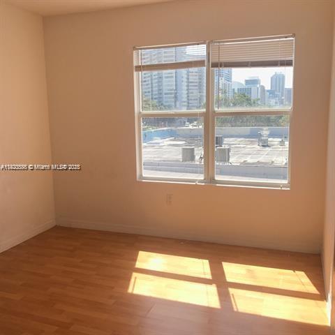 WELWORTH CONDO - Residential Lease