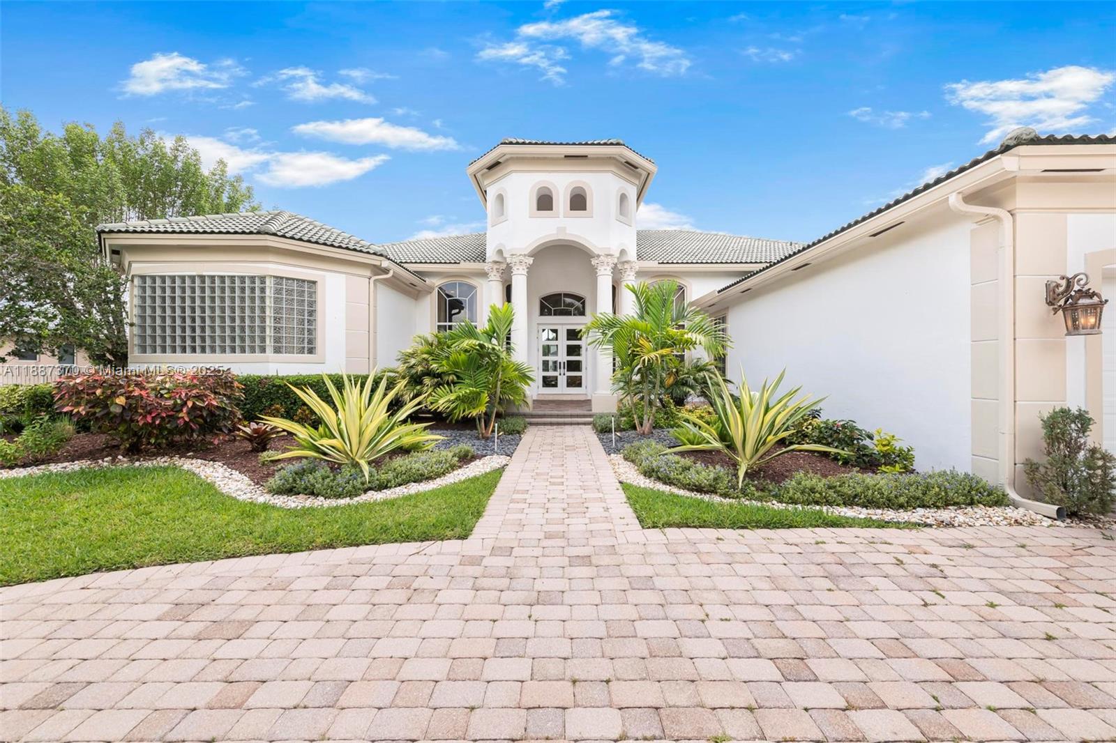 KAPOK GROVE ESTATES - Residential