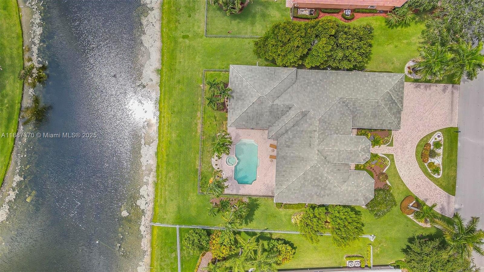 KAPOK GROVE ESTATES - Residential