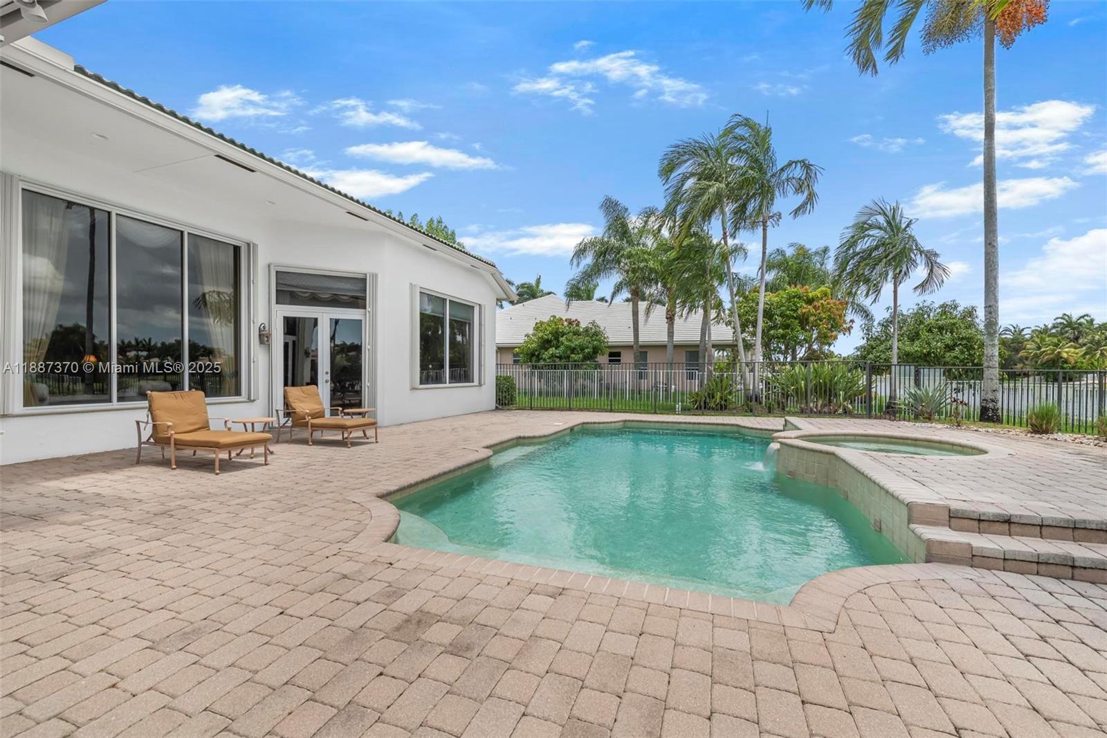 KAPOK GROVE ESTATES - Residential