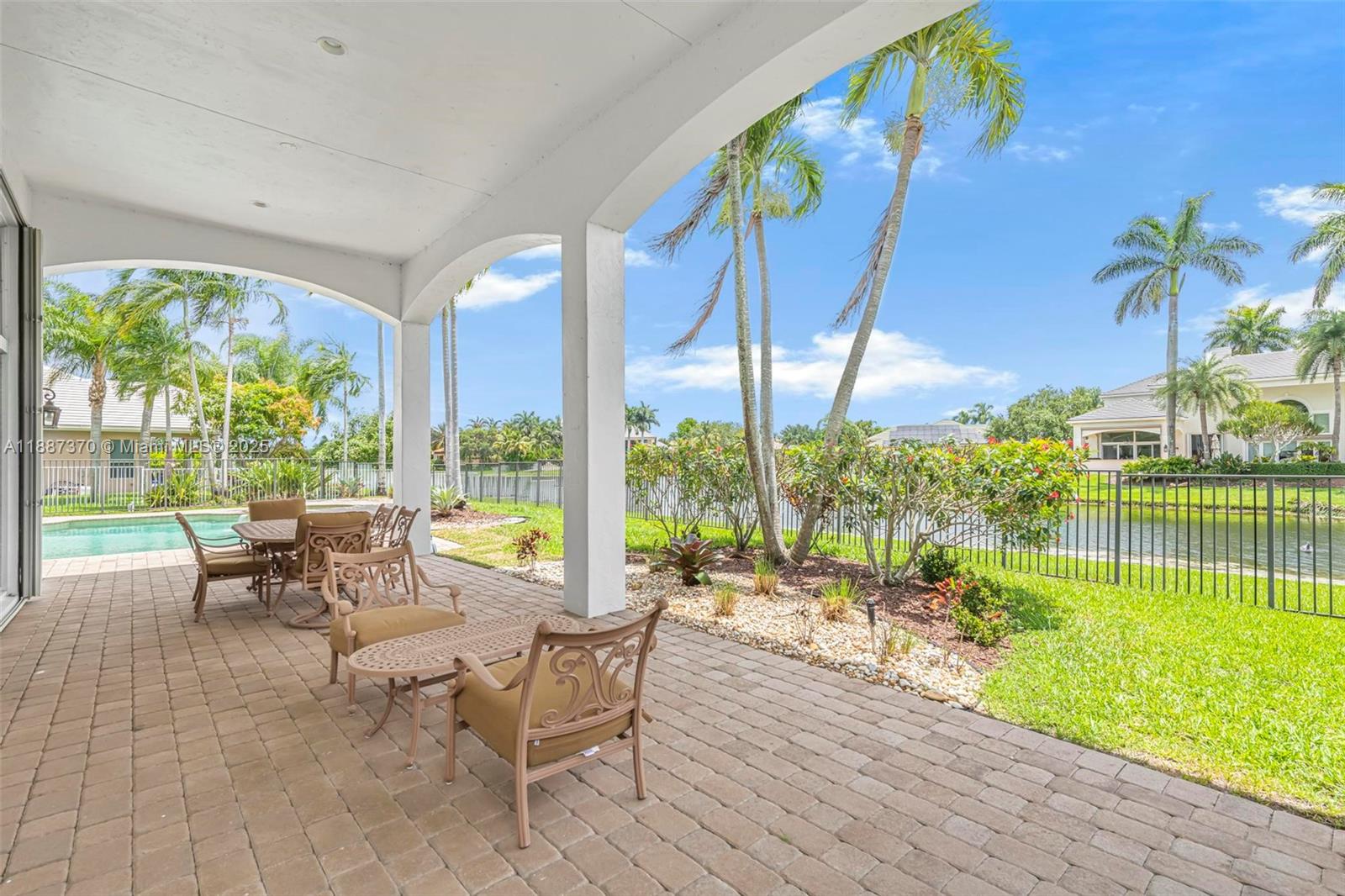KAPOK GROVE ESTATES - Residential