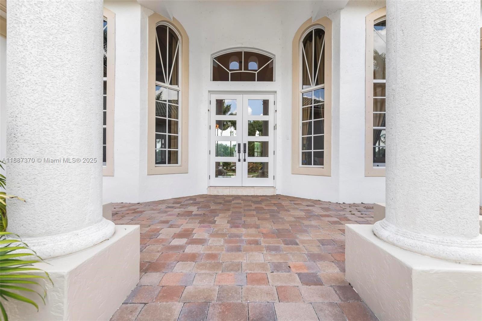 KAPOK GROVE ESTATES - Residential