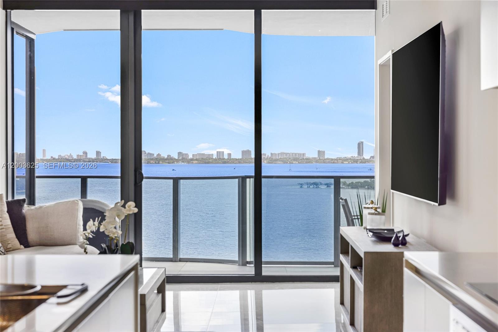 ARIA RESERVE SOUTH TOWER - Residential Lease