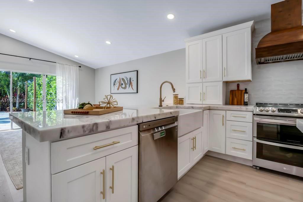 SILVER LAKES PHASE III RE - Residential