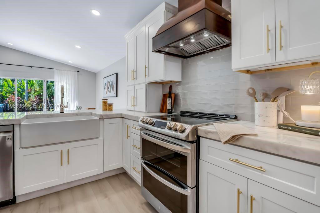 SILVER LAKES PHASE III RE - Residential