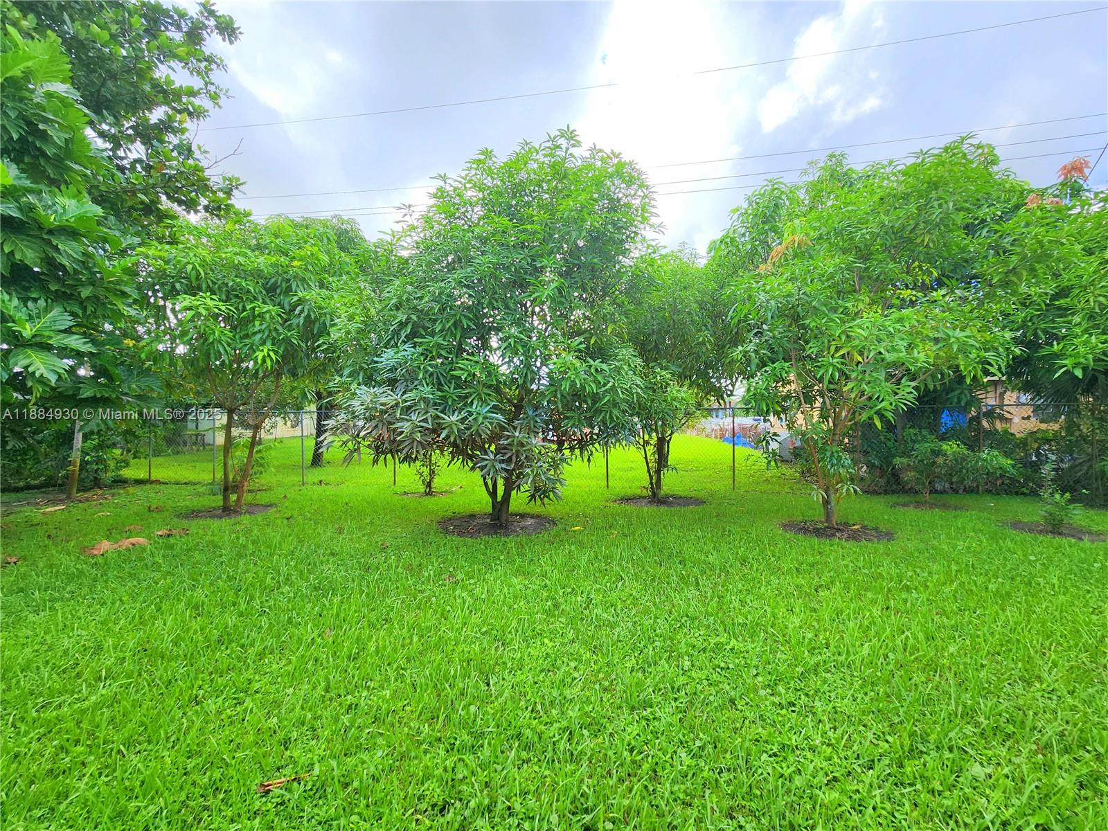 BROWARD ESTATES SEC 1 - Residential