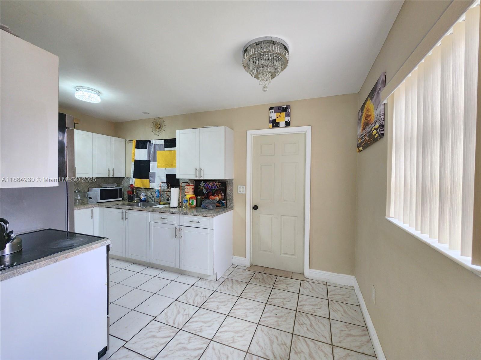 BROWARD ESTATES SEC 1 - Residential