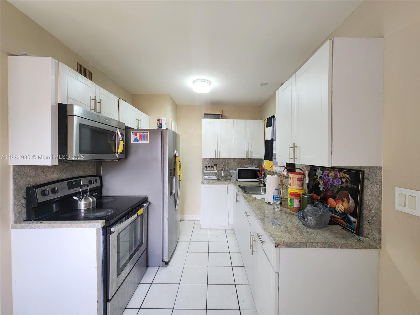 BROWARD ESTATES SEC 1 - Residential