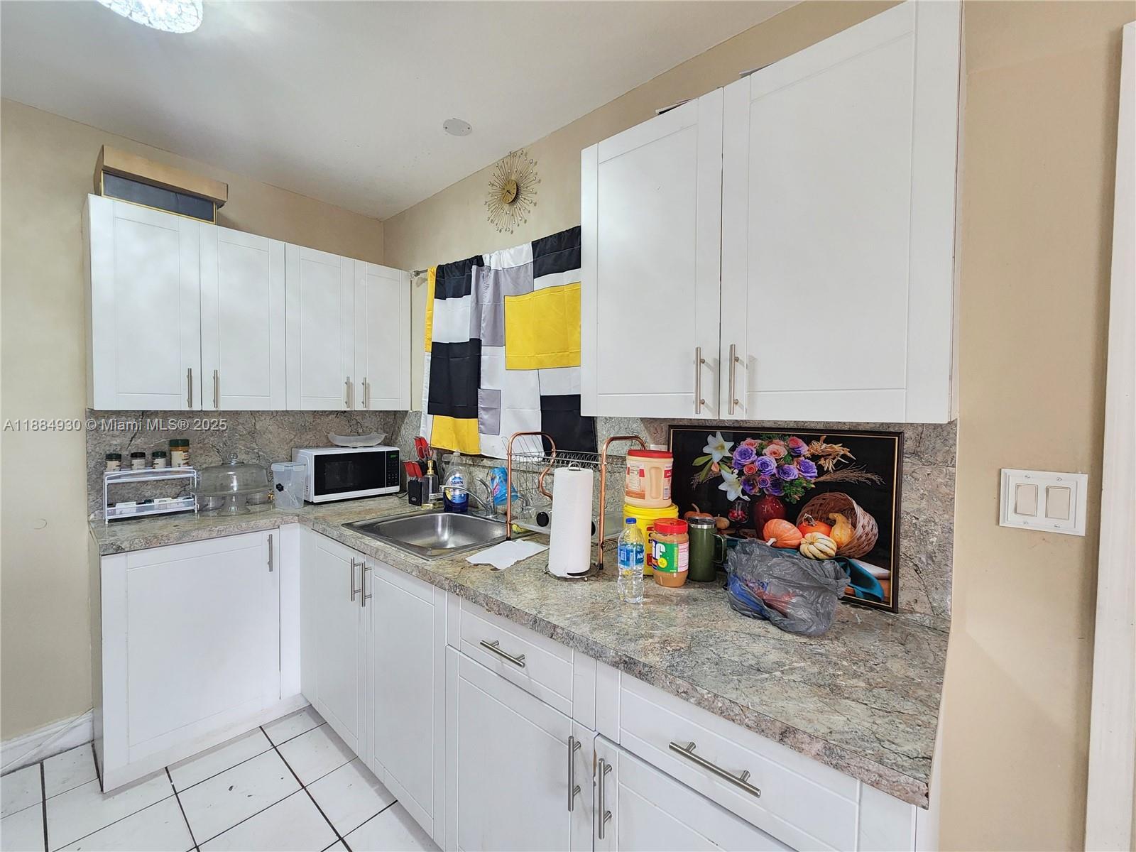 BROWARD ESTATES SEC 1 - Residential