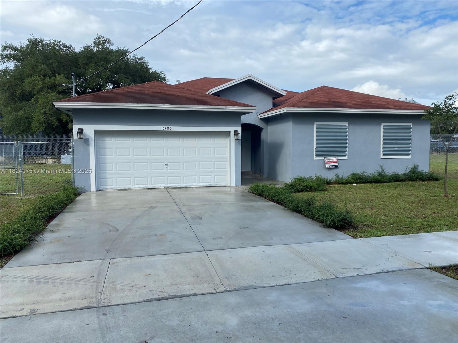 OAK GROVE ESTATES - Residential Lease