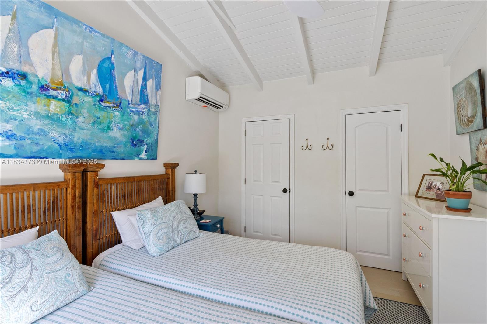 RIVER ESTATES - Residential