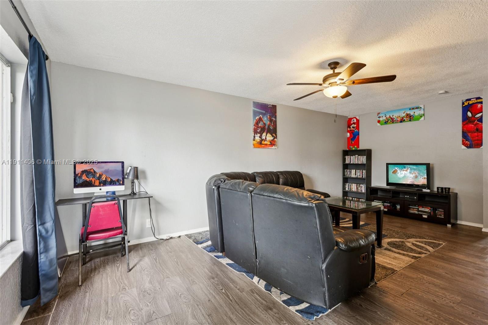 KNOLLWOOD CLUB CONDO - Residential