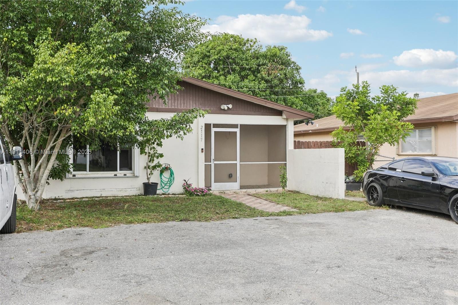 KNOLLWOOD CLUB CONDO - Residential