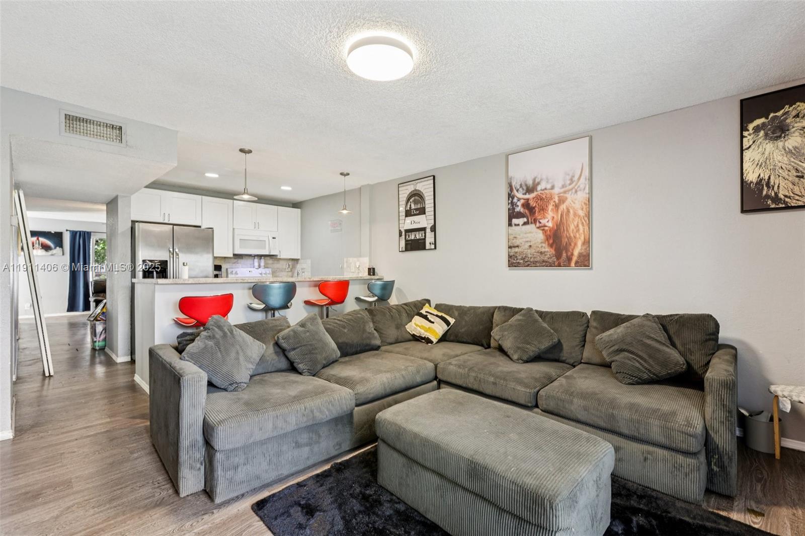 KNOLLWOOD CLUB CONDO - Residential