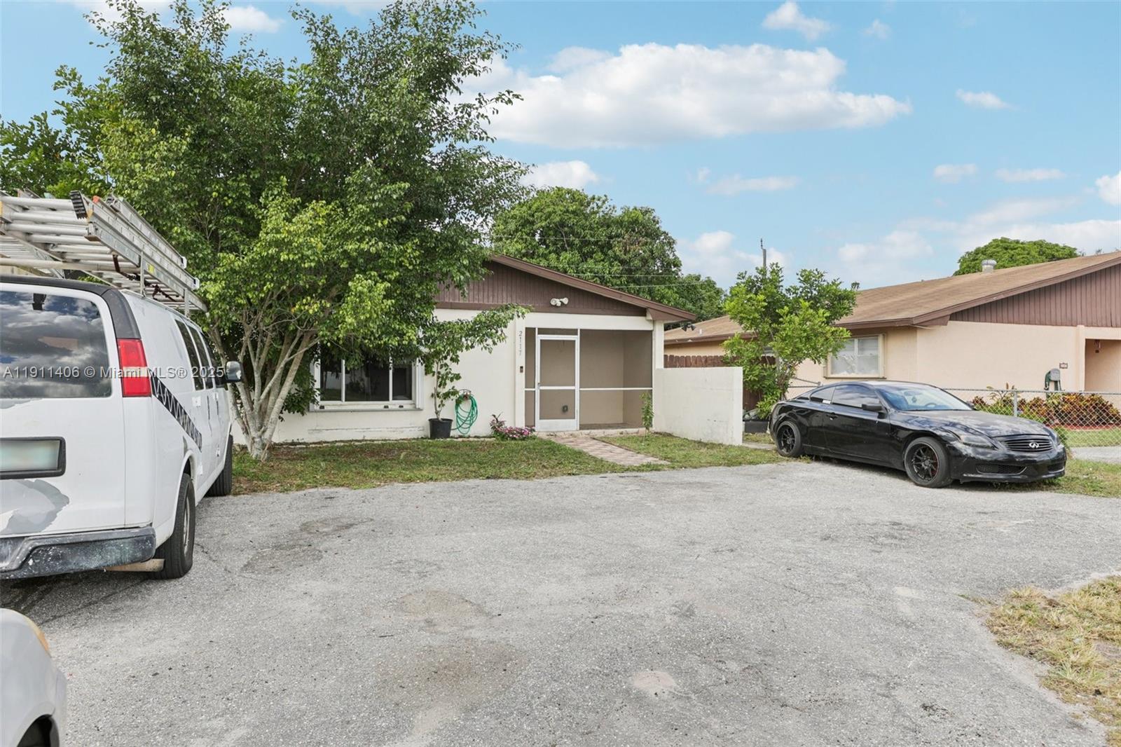 KNOLLWOOD CLUB CONDO - Residential