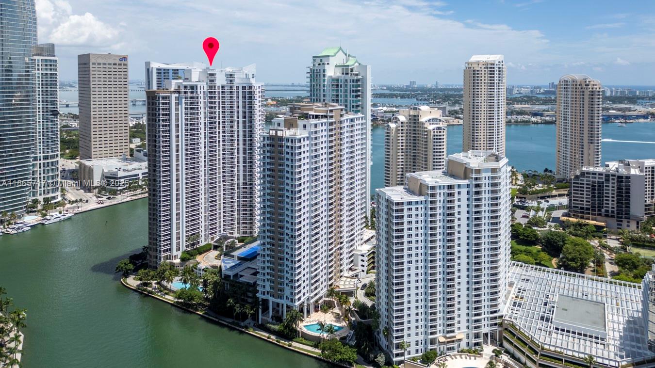 CARBONELL CONDO - Residential