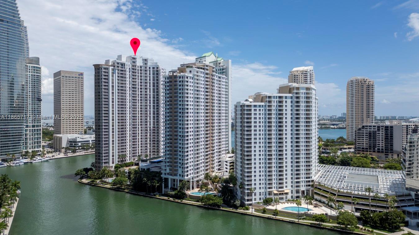 CARBONELL CONDO - Residential