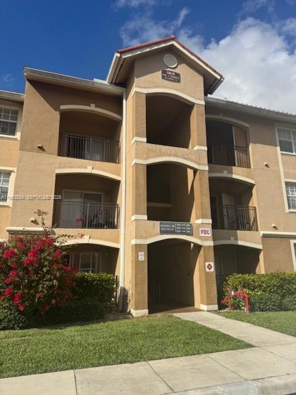 Photo of 11631 SW 2nd St #20107, Pembroke Pines, FL 33025 (MLS # A11983854)