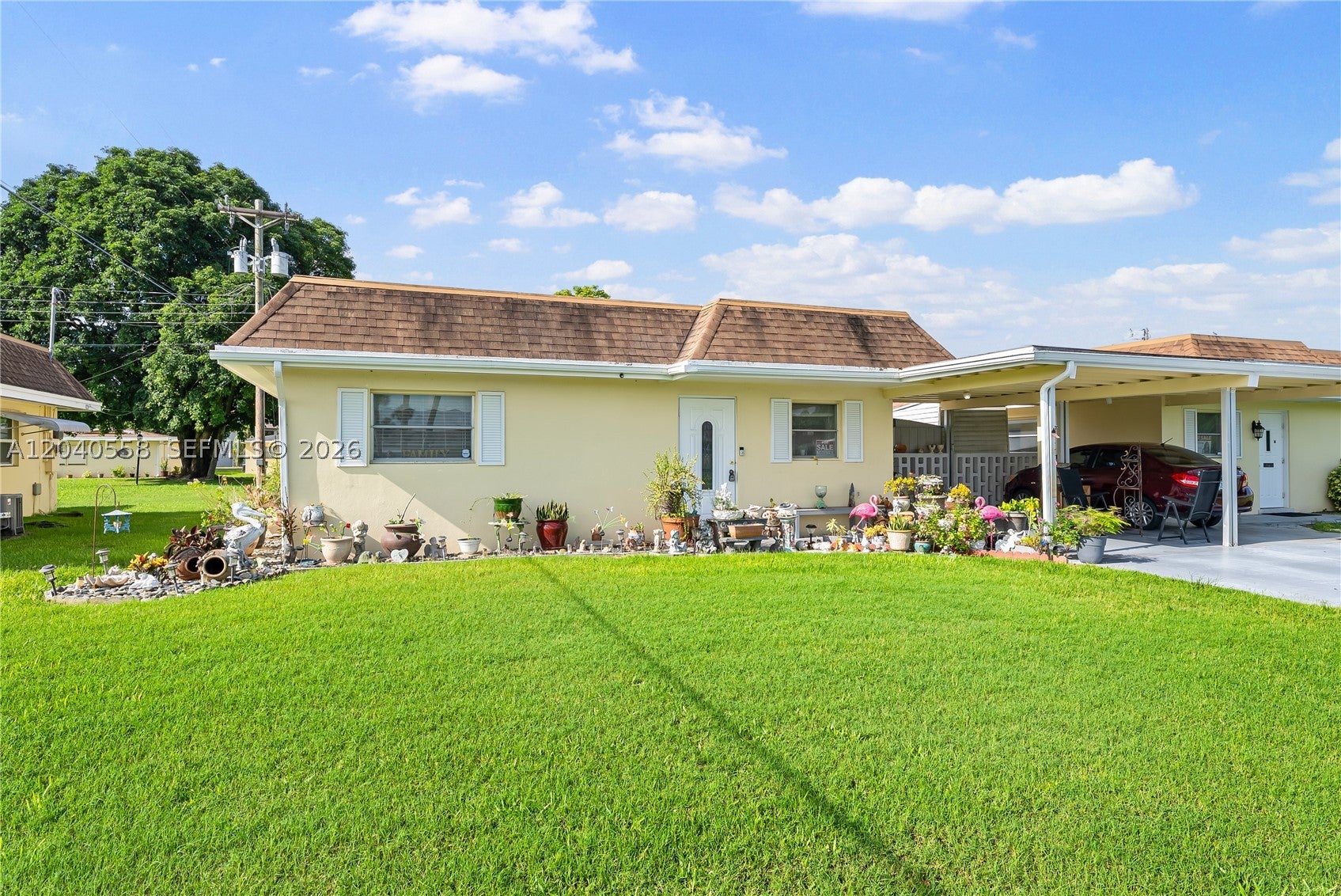 2208 Gardenia Way