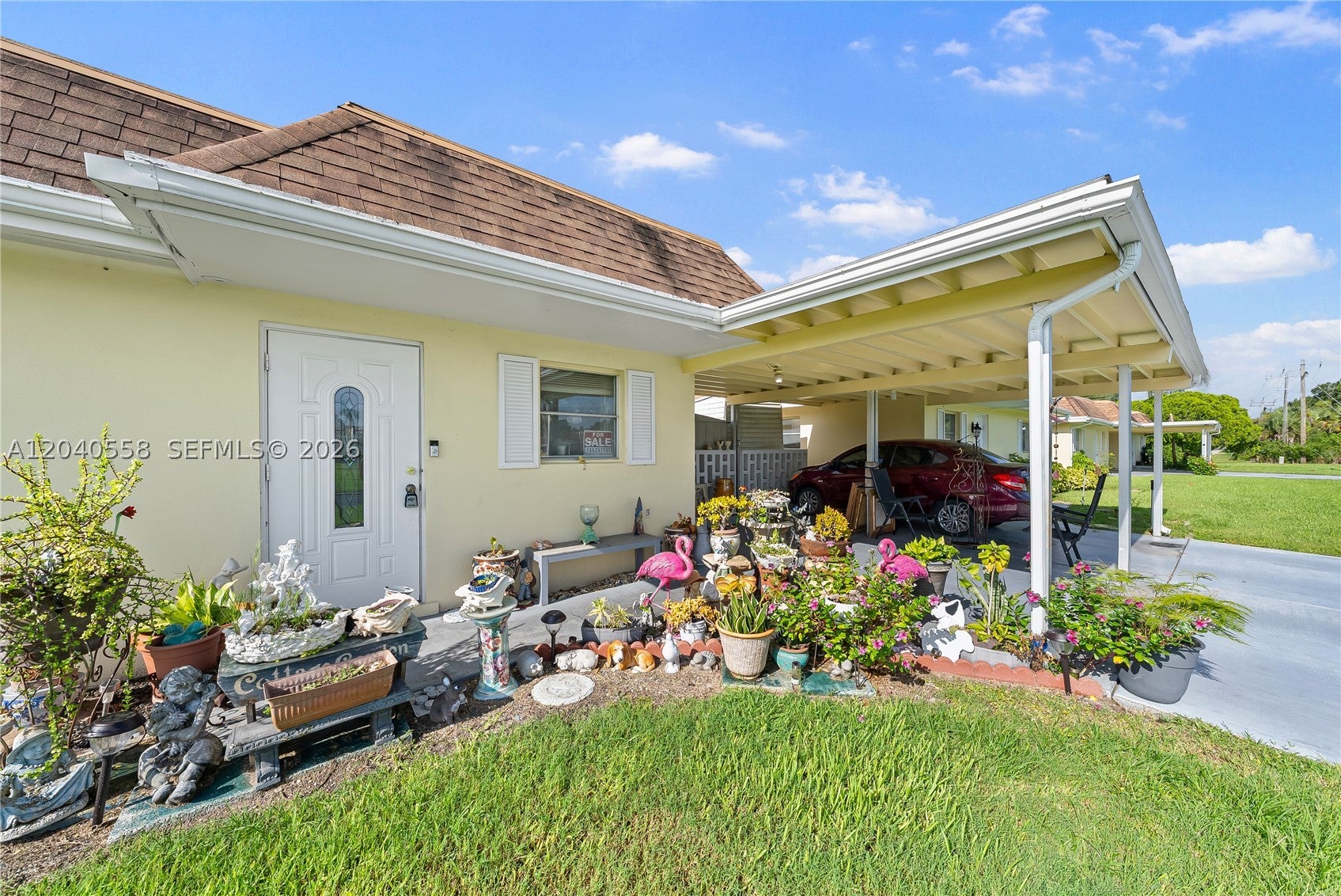 2208 Gardenia Way
