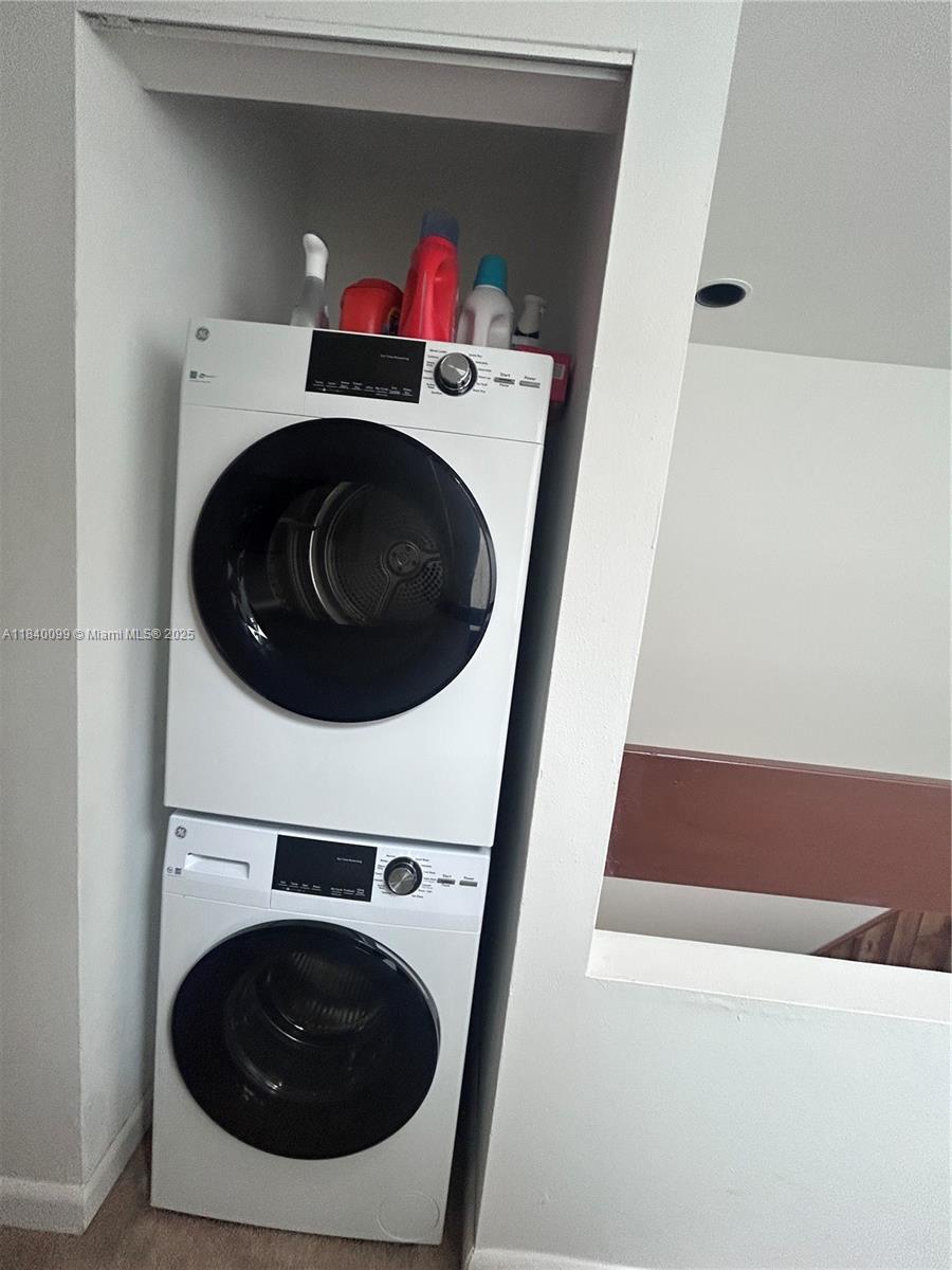 POINCIANA IS YT & RCQ CLU - Residential