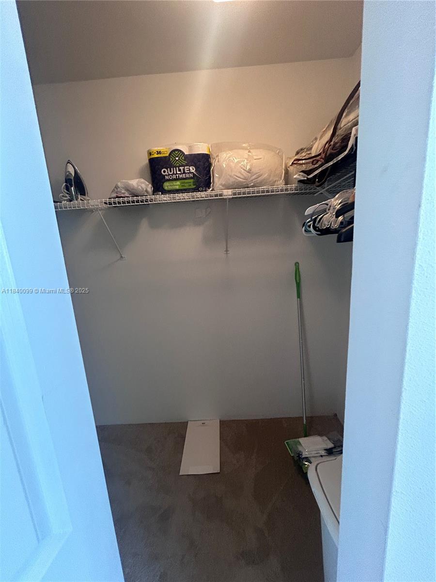 POINCIANA IS YT & RCQ CLU - Residential