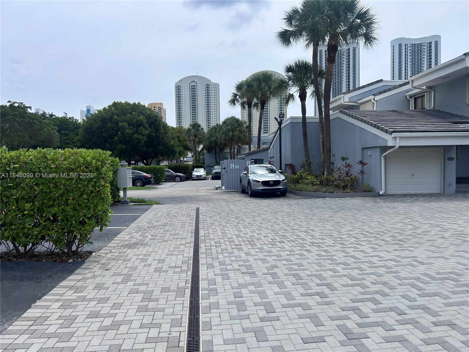 POINCIANA IS YT & RCQ CLU - Residential